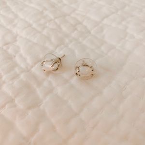 kendra scott keycora opal earrings!